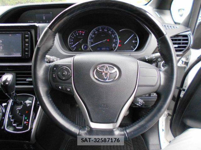 Toyota ESQUIRE 2016-06 7876322-13