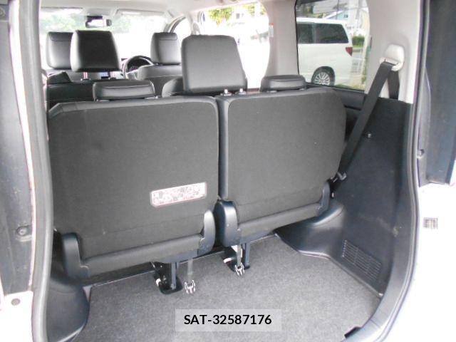Toyota ESQUIRE 2016-06 7876322-27