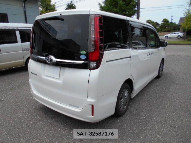 Toyota ESQUIRE 2016-06 7876322-2