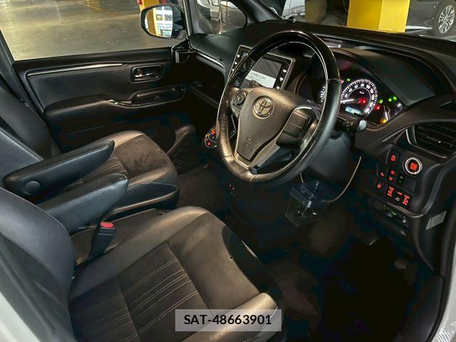 Toyota ESQUIRE 2021-01 7876317-1