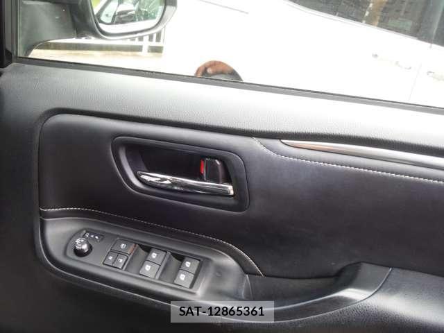 Toyota ESQUIRE 2016-08 7876323-27