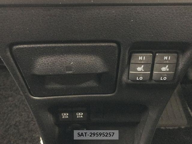 Toyota ESQUIRE 2021-07 7876319-14