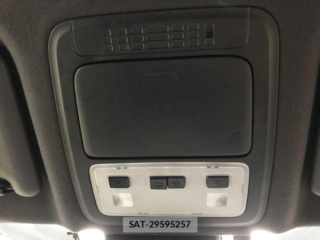 Toyota ESQUIRE 2021-07 7876319-17