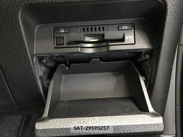 Toyota ESQUIRE 2021-07 7876319-19