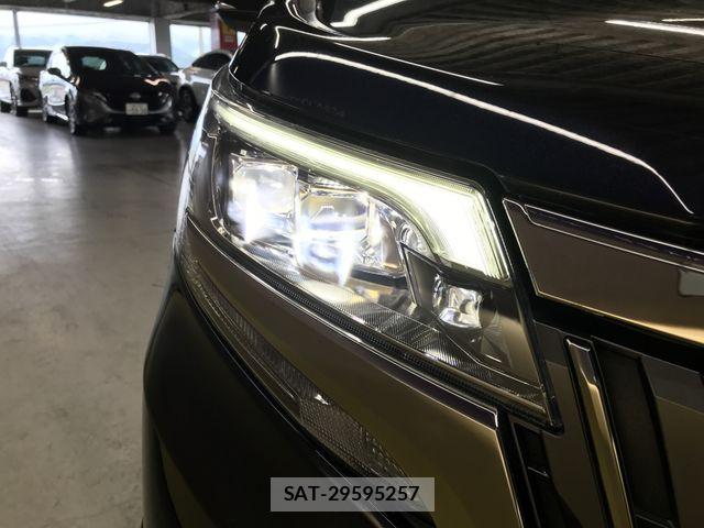 Toyota ESQUIRE 2021-07 7876319-23