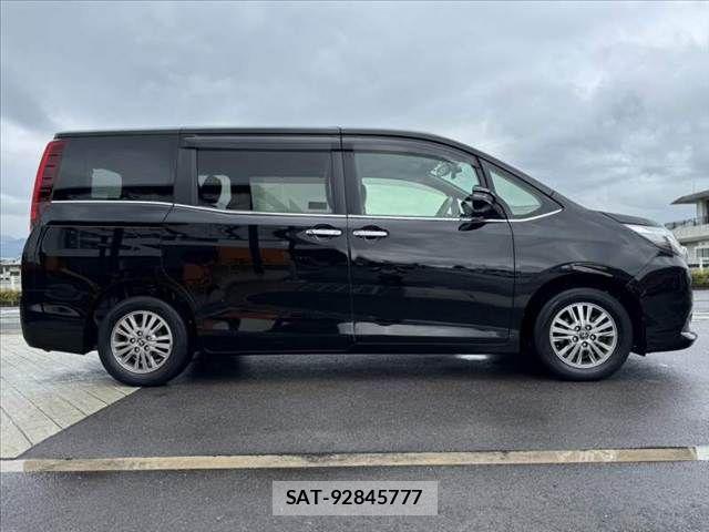 Toyota ESQUIRE 2015-11 7902575-11