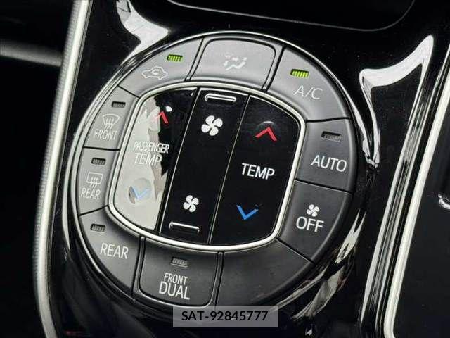 Toyota ESQUIRE 2015-11 7902575-24