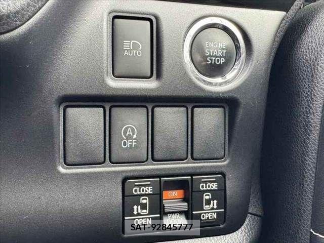 Toyota ESQUIRE 2015-11 7902575-5
