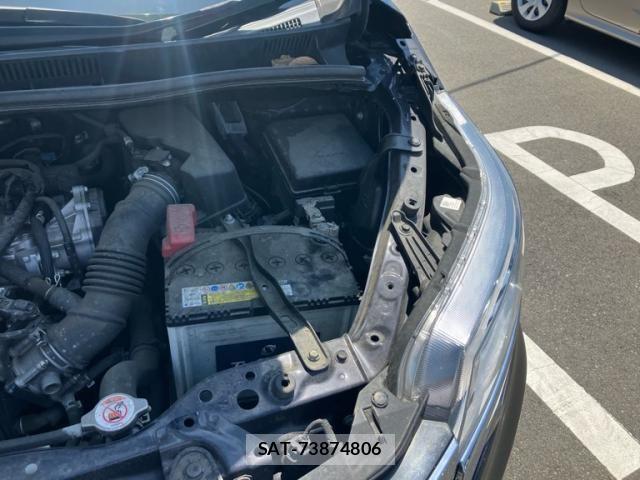 Toyota ESQUIRE 2018-04 7979158-18