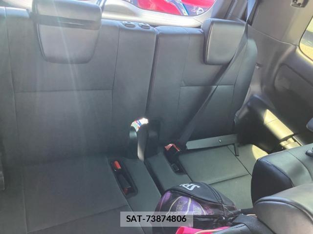 Toyota ESQUIRE 2018-04 7979158-28