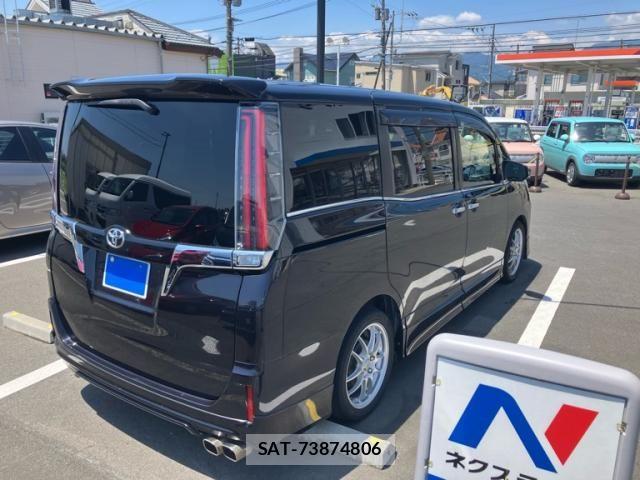 Toyota ESQUIRE 2018-04 7979158-2