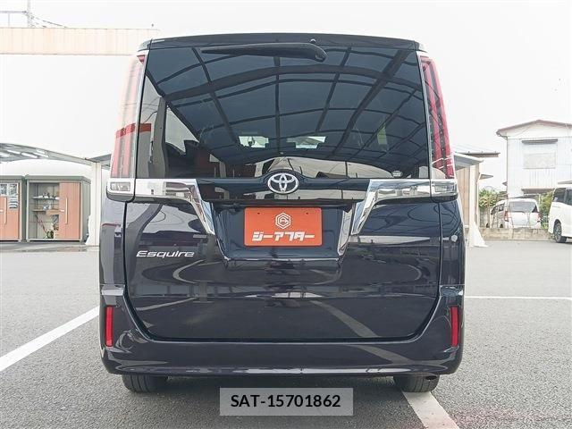 Toyota ESQUIRE 2018-10 8035405-9