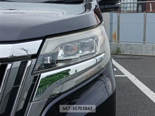Toyota ESQUIRE 2018-10 8035405-27