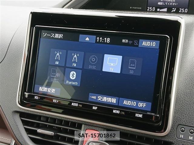 Toyota ESQUIRE 2018-10 8035405-3