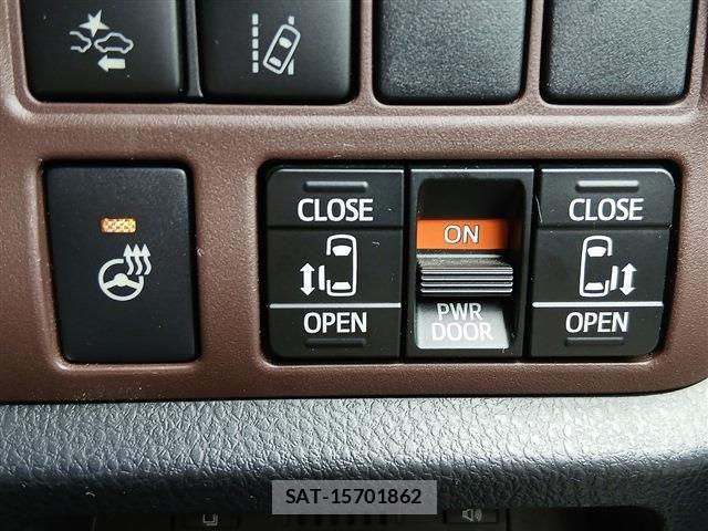 Toyota ESQUIRE 2018-10 8035405-6
