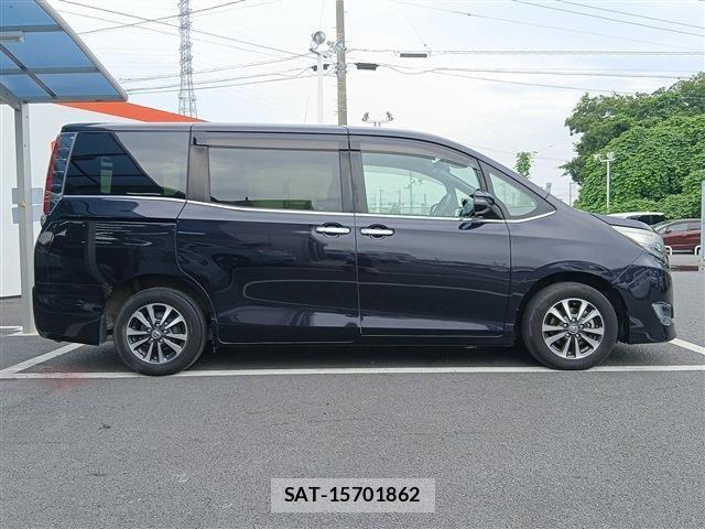 Toyota ESQUIRE 2018-10 8035405-8