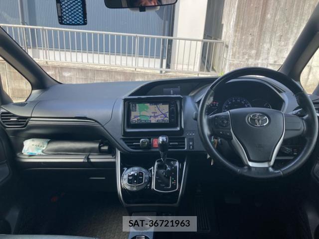 Toyota ESQUIRE 2016-04 8035407-9