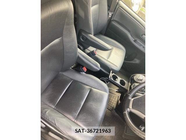 Toyota ESQUIRE 2016-04 8035407-10