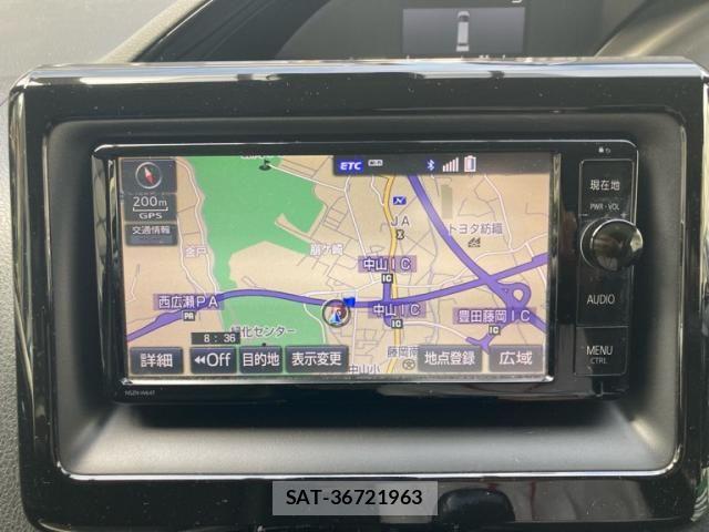 Toyota ESQUIRE 2016-04 8035407-16