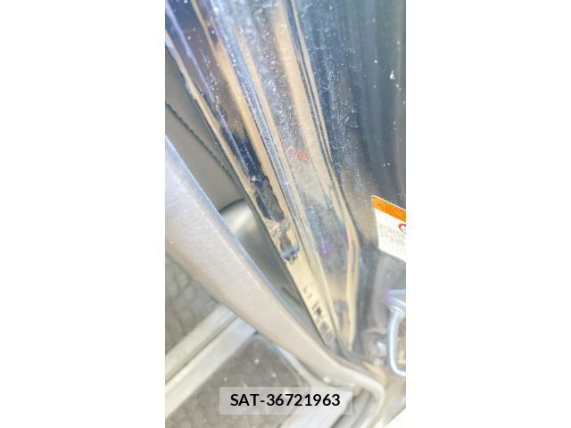 Toyota ESQUIRE 2016-04 8035407-21