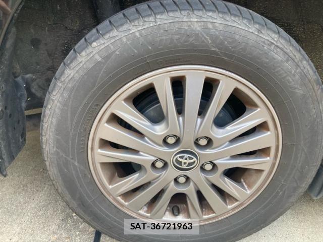 Toyota ESQUIRE 2016-04 8035407-6