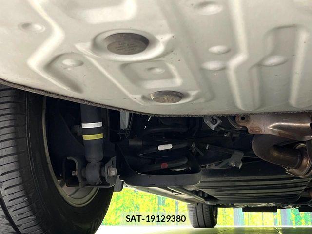 Toyota ESQUIRE 2019-08 8035404-18