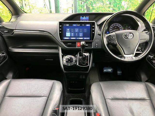 Toyota ESQUIRE 2019-08 8035404-1