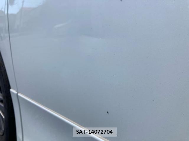 Toyota ESQUIRE 2015-04 8035406-12