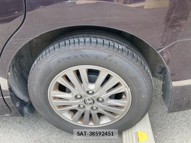 Toyota ESQUIRE 2016-11 8073675-6