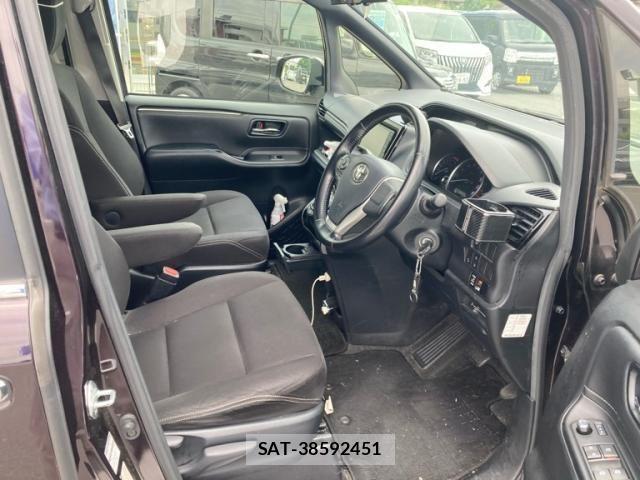 Toyota ESQUIRE 2016-11 8073675-7