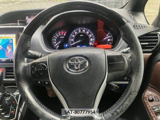 Toyota ESQUIRE 2015-07 8073678-9