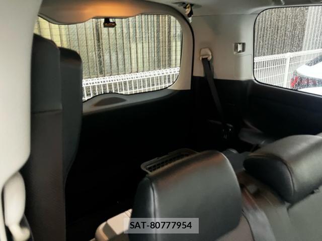 Toyota ESQUIRE 2015-07 8073678-3