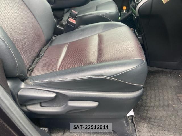 Toyota ESQUIRE 2014-11 8073677-12