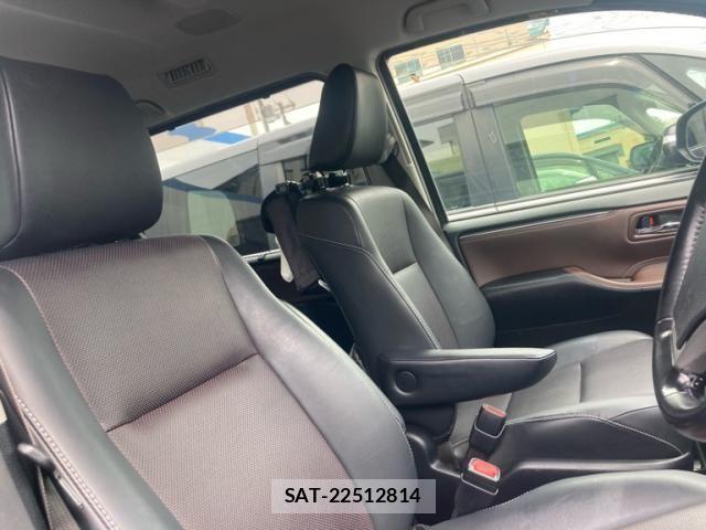 Toyota ESQUIRE 2014-11 8073677-13