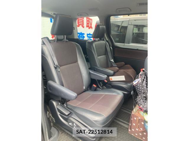 Toyota ESQUIRE 2014-11 8073677-16