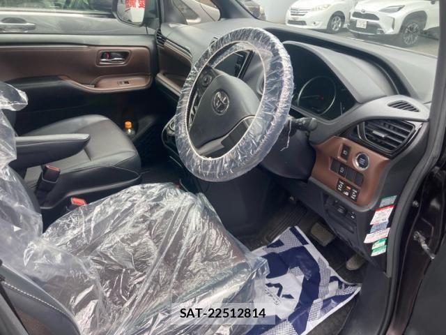 Toyota ESQUIRE 2014-11 8073677-18