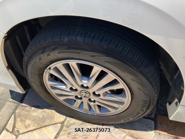 Toyota ESQUIRE 2014-12 8073676-5