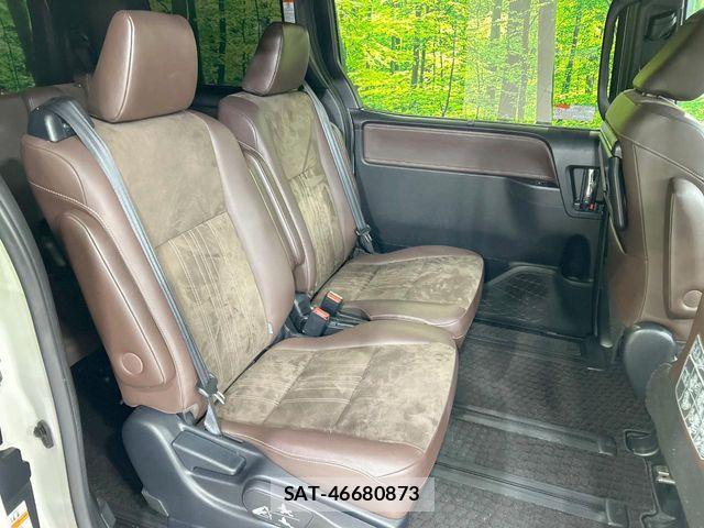 Toyota ESQUIRE 2017-12 8073672-8