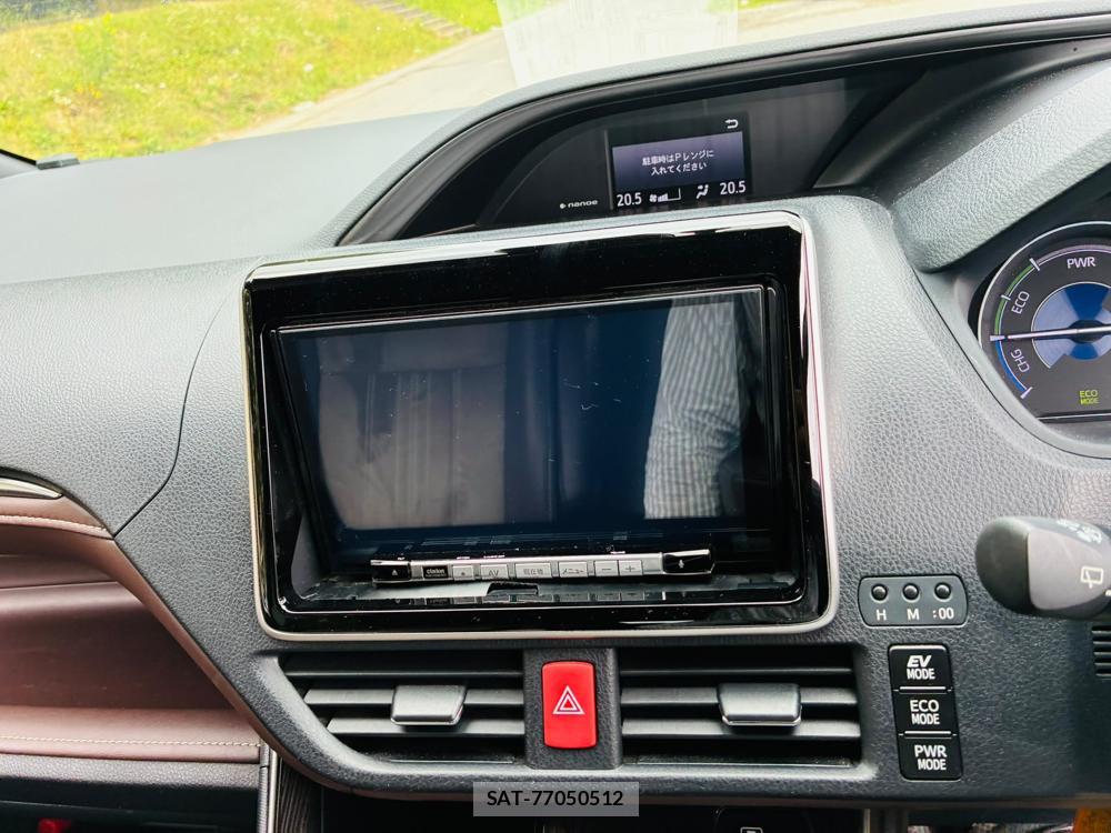 Toyota ESQUIRE 2018-08 8056357-16