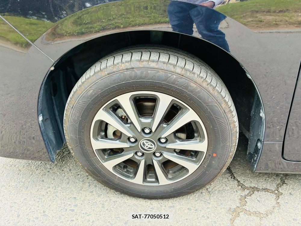 Toyota ESQUIRE 2018-08 8056357-29