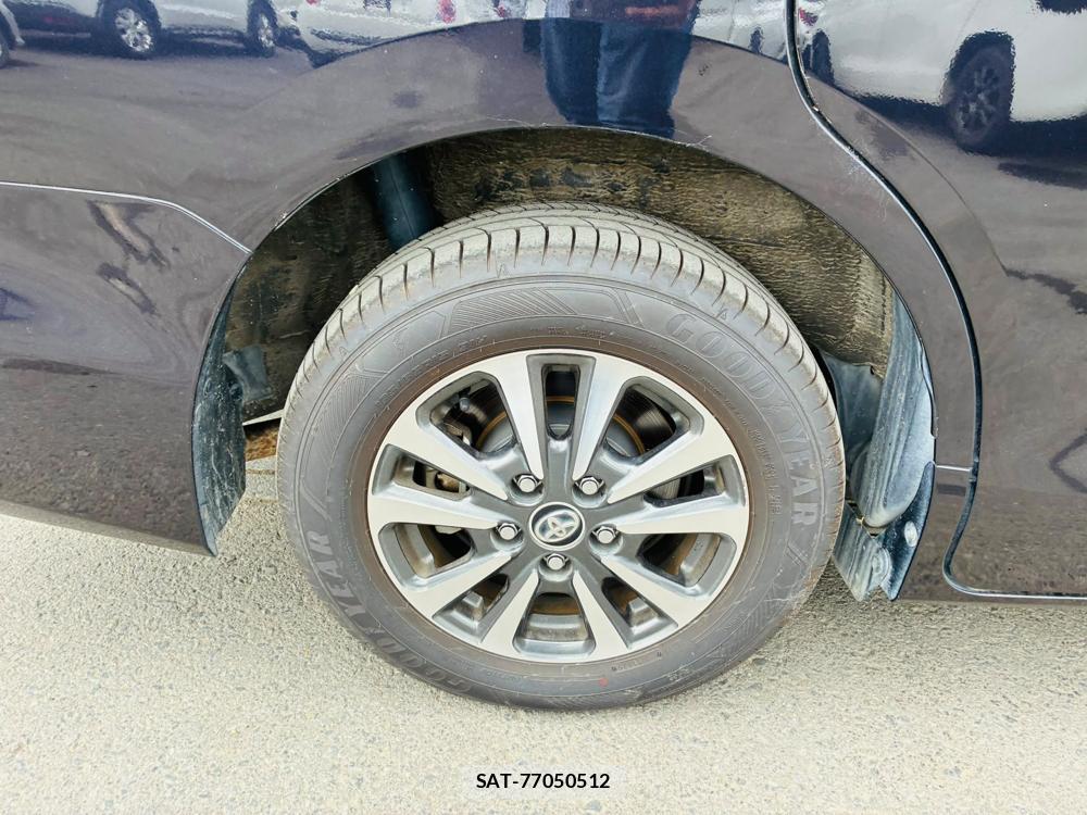 Toyota ESQUIRE 2018-08 8056357-30
