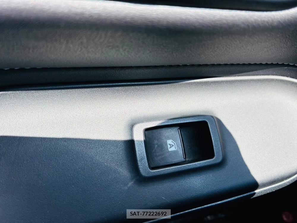 Toyota ESQUIRE 2016-02 7839256-23