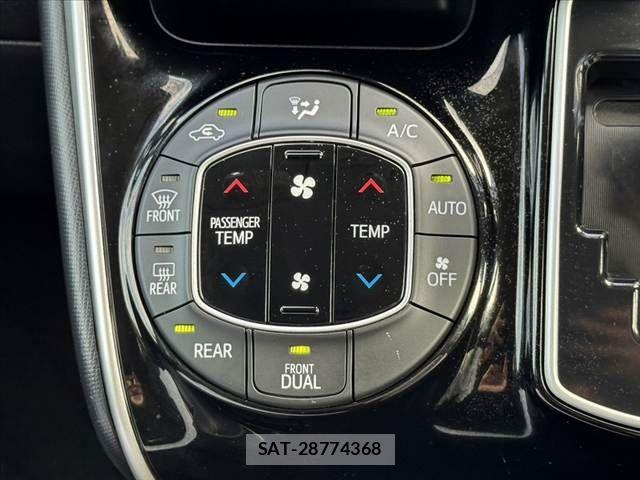 Toyota ESQUIRE 2017-02 8099032-23