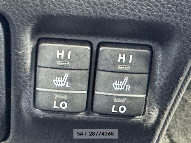 Toyota ESQUIRE 2017-02 8099032-3