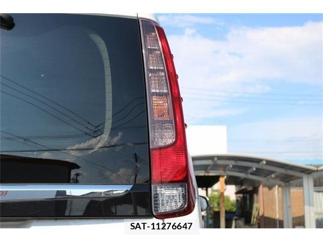 Toyota ESQUIRE 2015-08 8129950-11