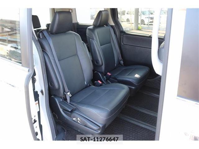 Toyota ESQUIRE 2015-08 8129950-14