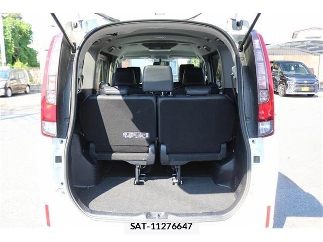 Toyota ESQUIRE 2015-08 8129950-15