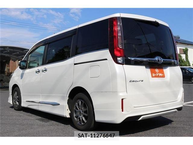 Toyota ESQUIRE 2015-08 8129950-21