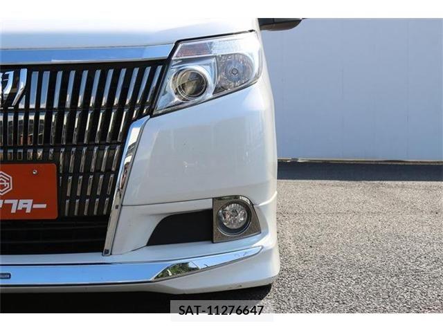 Toyota ESQUIRE 2015-08 8129950-24