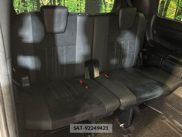 Toyota ESQUIRE 2019-05 8129940-9